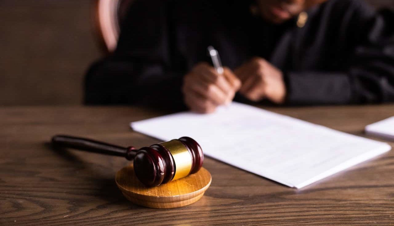 What Happens if Your Spouse Won’t Sign Divorce Papers?